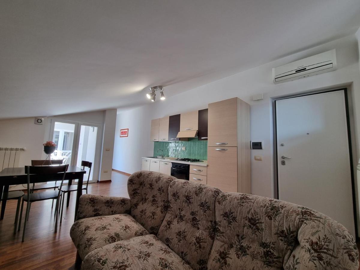 ואסטו Spalato Beach Place מראה חיצוני תמונה